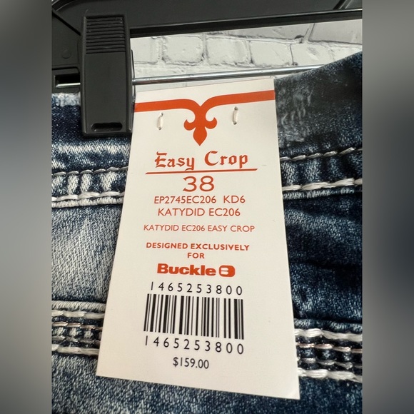 Rock Revival distressed and blinged cropped jeans - Picture 3 of 5